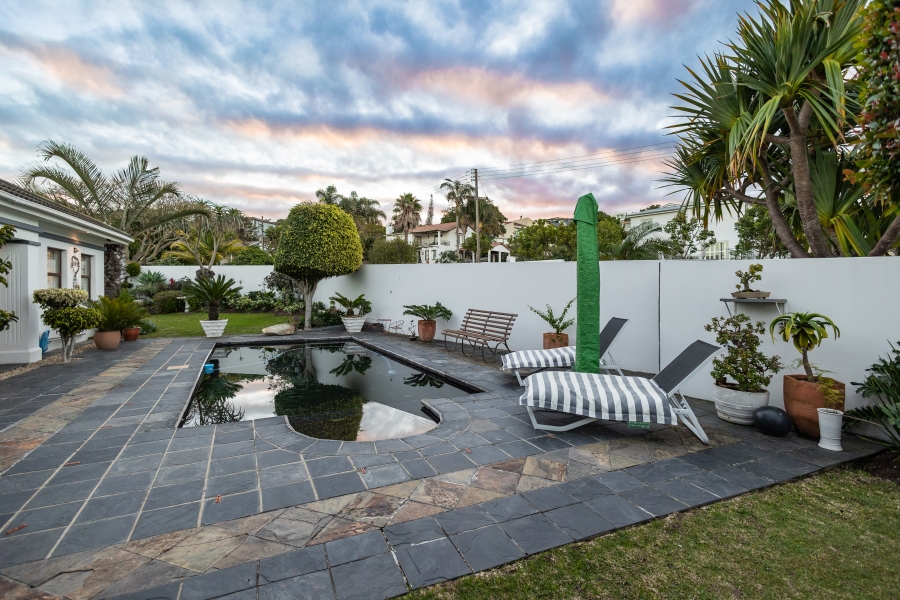 4 Bedroom Property for Sale in Lower Robberg Western Cape